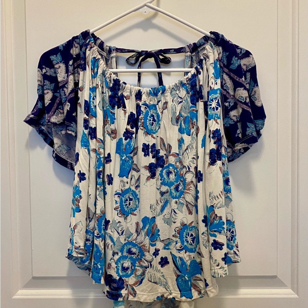 Free People cold shoulder ruffle sleeve top (XS)